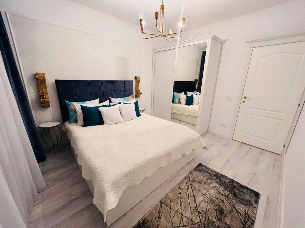 Apartament Larysse Oradea Buitenkant foto