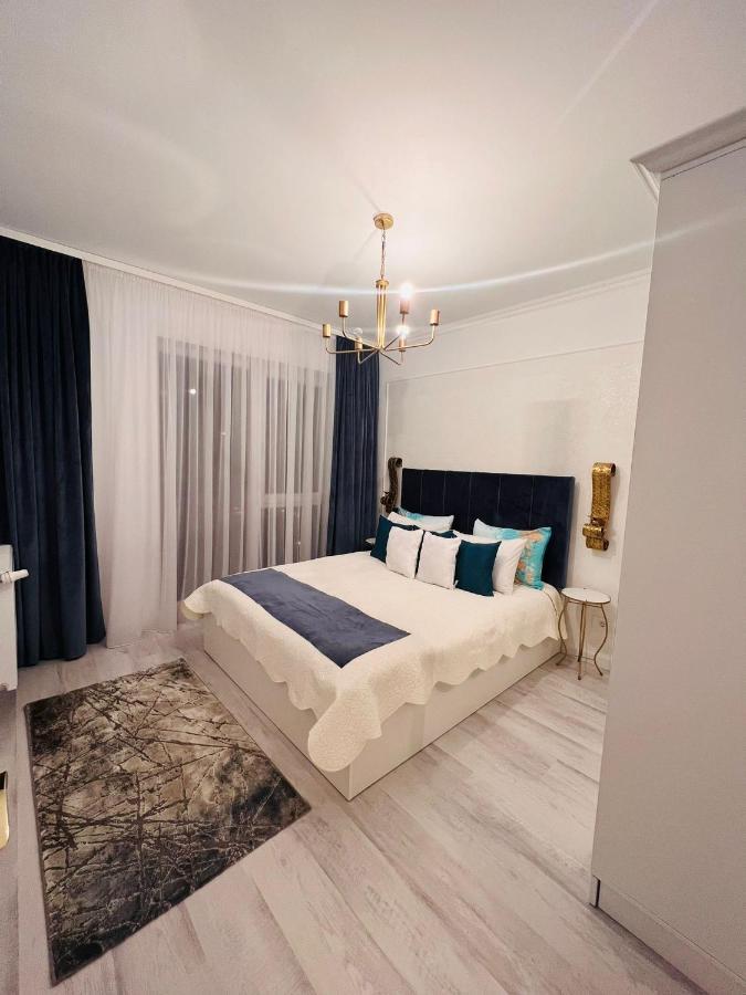 Apartament Larysse Oradea Buitenkant foto